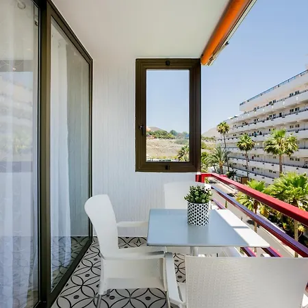 Stylish & Modern 2 Bedroom In Olympia Playa Americas Lejlighed